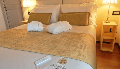 Royal Suite, Multiple Beds, Non Smoking, Hill View