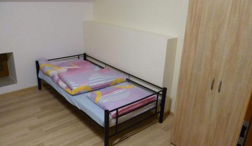Apartment (9)