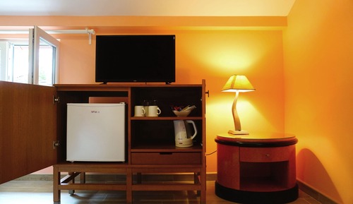 Superior Triple Room (4)
