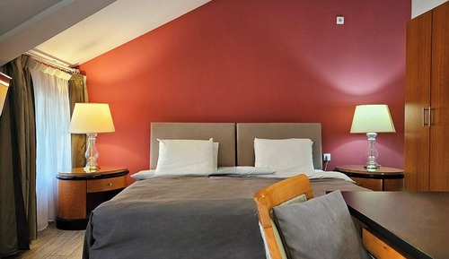 Superior Triple Room (2)