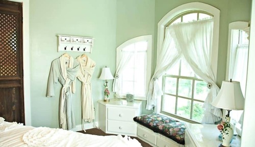 Lady Kassie's Rose Cottage