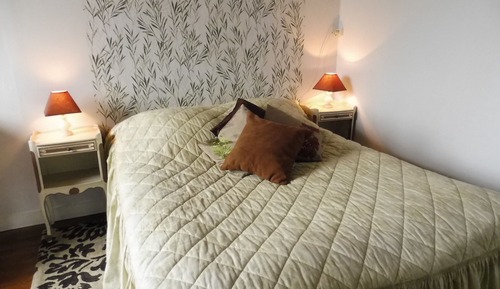 Room (annexe)