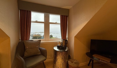 Loch View Small Double Room