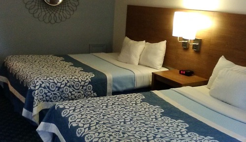 Standard Room, 2 Queen Beds, Non Smoking
