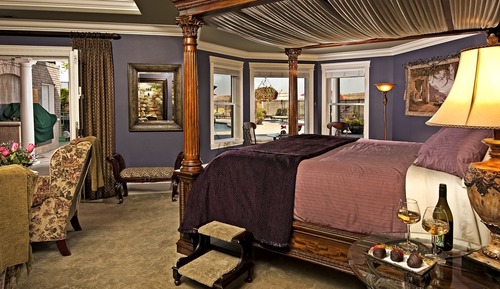 Luxury Suite, 1 King Bed, Jetted Tub, River View (Greek Decor)