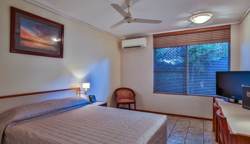 Premium Queen Room