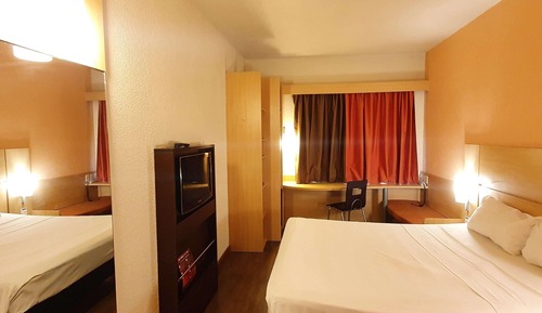 Room, Multiple Beds (Extra bed for children)