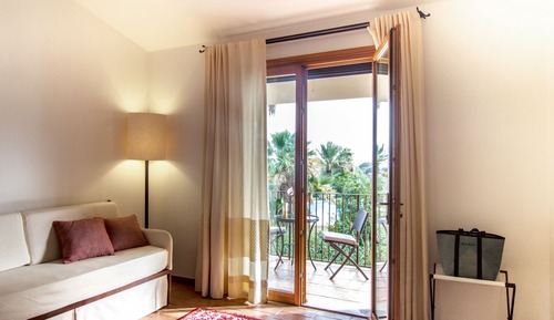 Superior Room, Garden View