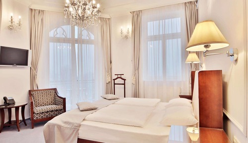 Superior Double Room, 1 Double Bed, Ensuite, City View