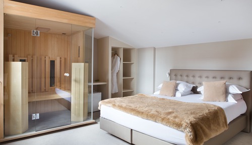 Suite,Sauna
