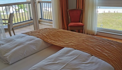 Panoramic Suite, 1 King Bed, Balcony, Ocean View