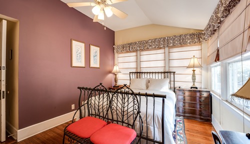 Economy Double Room, Ensuite (Margarets Window)