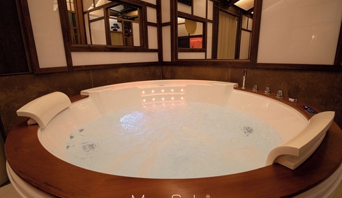 Japanese-style Studio Suite