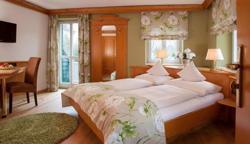 Doppelzimmer mit Balkon