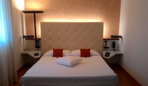 Superior Room, 1 King Bed