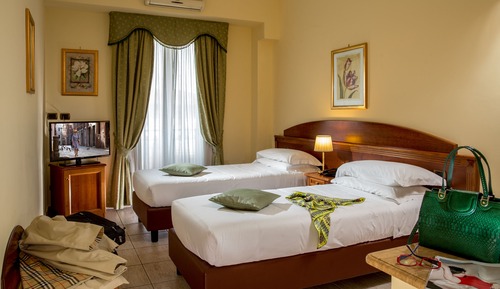 Standard Twin Room