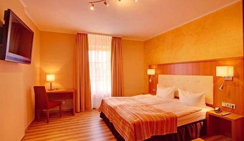 Double Room (view to forrest, 1.or 2.floor)