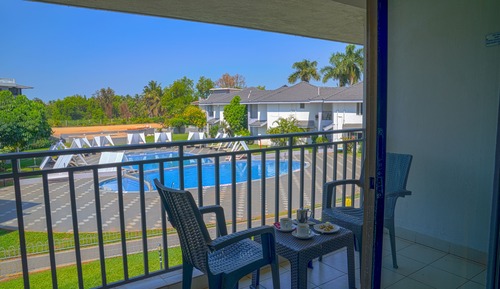 Deluxe Room, Balcony, Pool View (Bk 3 Nt. at 2 Nt. Price)
