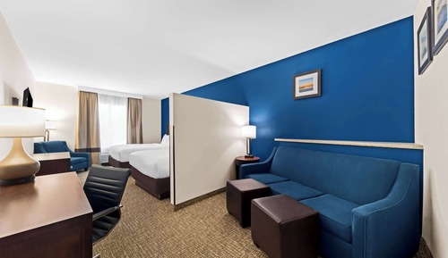 Suite 2 Queen Beds & Sofa Bed, Non Smoking