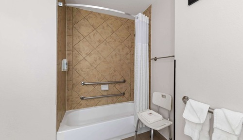 Room, 2 Queen Beds, Accessible, Non Smoking