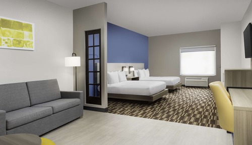 Suite, Multiple Beds, Accessible, Non Smoking