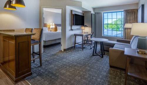 Suite, 1 Bedroom, Kitchen (HEARING)