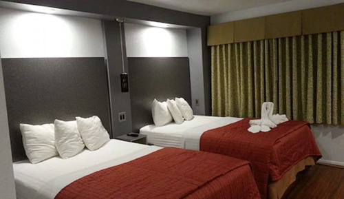 Standard Room, 2 Double Beds