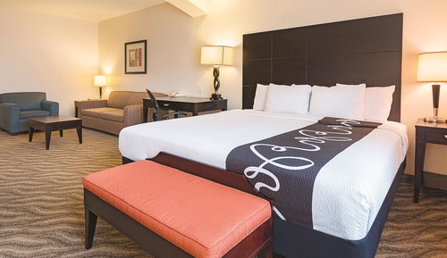 Junior Suite, 1 King Bed, Non Smoking