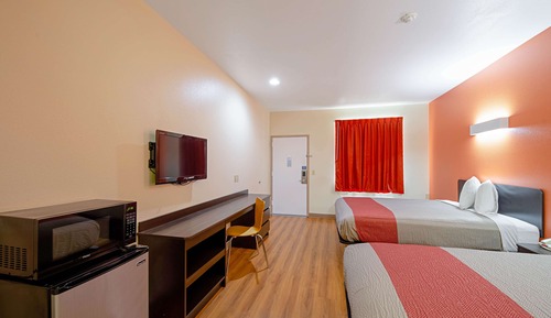 Standard Room, 2 Queen Beds, Non Smoking