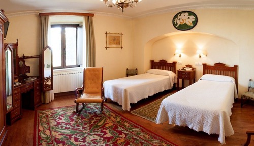 Standard Double Room, 2 Twin Beds, Private Bathroom