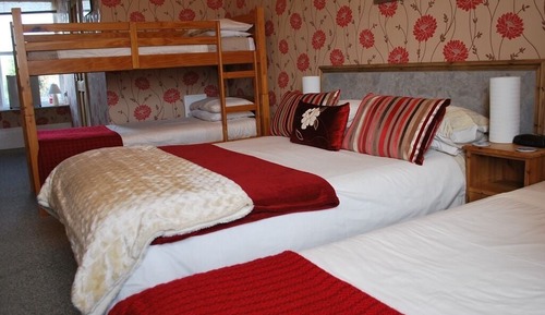 Suite, Ensuite ((2 Adults & 3 Children))