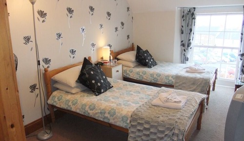 Twin Room, Ensuite