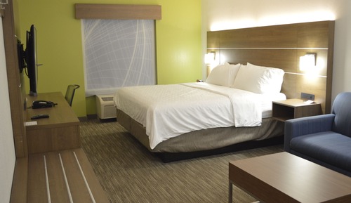 Suite, 1 King Bed, Accessible (Communications Accessible)