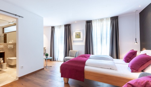 Double Room Single Use (E )