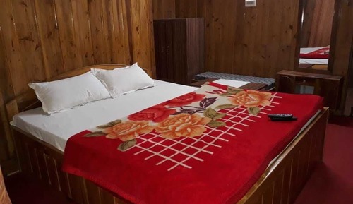 Standard Double Room, 1 King Bed, Smoking
