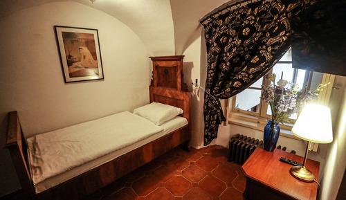 Basic Single Room