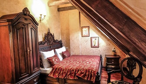 Single Room (Deluxe  306)