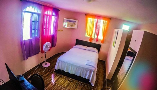 Basic Room, 1 Queen Bed, Non Smoking