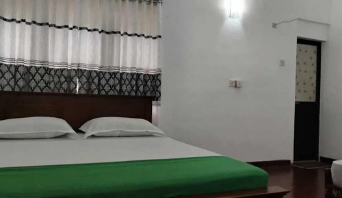 Family Room, 1 Bedroom, Accessible, Garden View