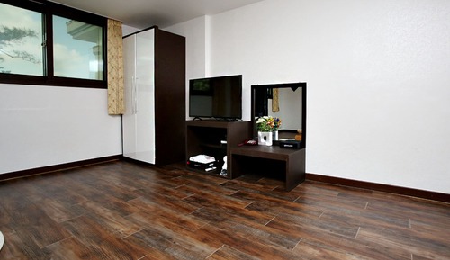 Deluxe Room (Ondol)