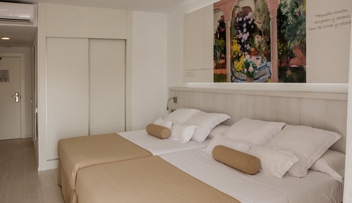 Double Room Single Use (1 adult)