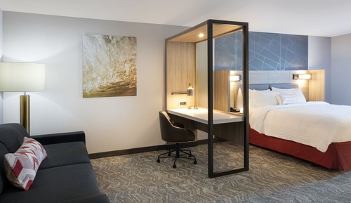 Suite, 1 King Bed (Mobility Accessible, Tub)
