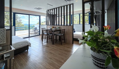 Premier Room