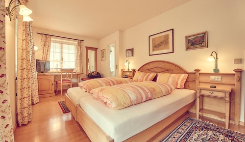 Standard Double Room, 1 Queen Bed