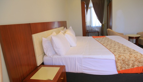 Deluxe Suite, 1 Bedroom, Accessible, Mountain View
