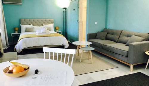 One-Bedroom Suite