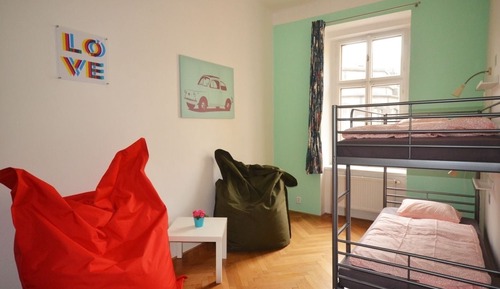 City Shared Dormitory, Mixed Dorm, Kitchen, Courtyard View (102)