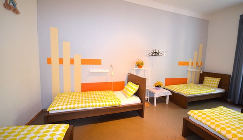 City Room, Multiple Beds, Shared Bathroom, Courtyard Area