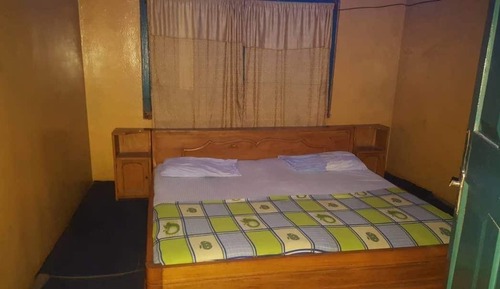 Double Room Single Use, Shared Bathroom