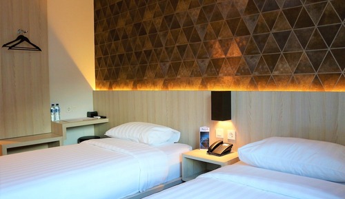 Standard Twin Room